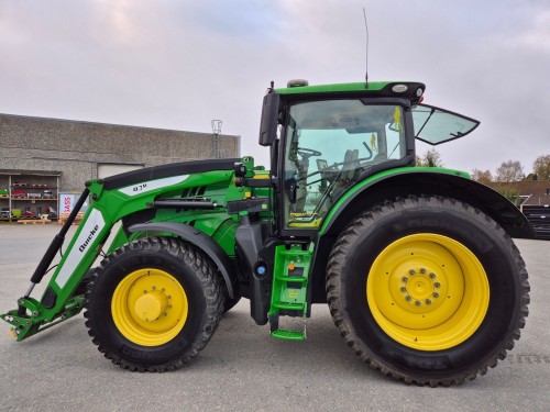 John Deere 6215R Premium