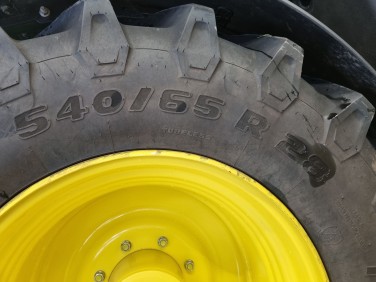 John Deere Paire de roues : Trelleborg TM800 540/65R28