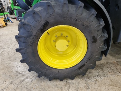 John Deere Paire de roues : Trelleborg TM800 540/65R28