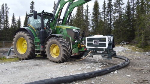 John Deere 6215R