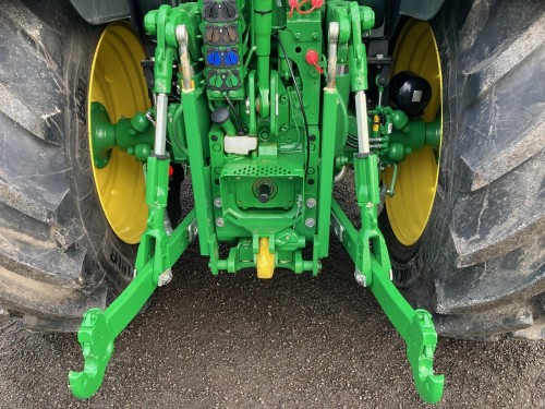 John Deere 6130R