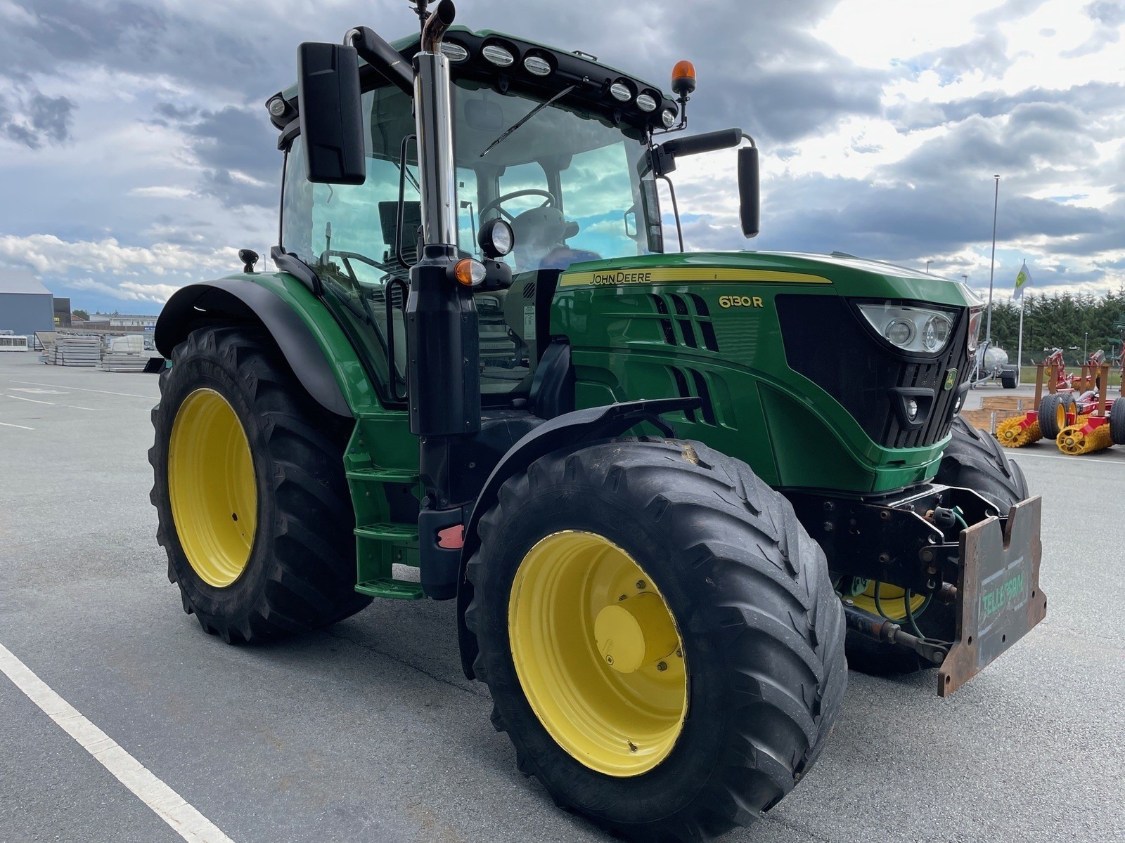 John Deere 6130R