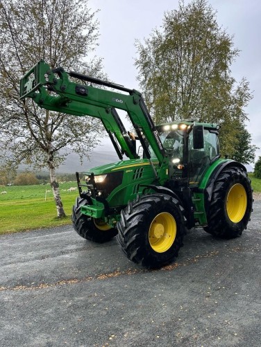 John Deere 6155R