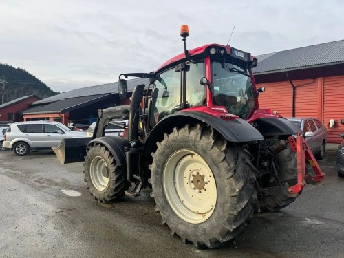 Valtra N124H5 Hi-Trol