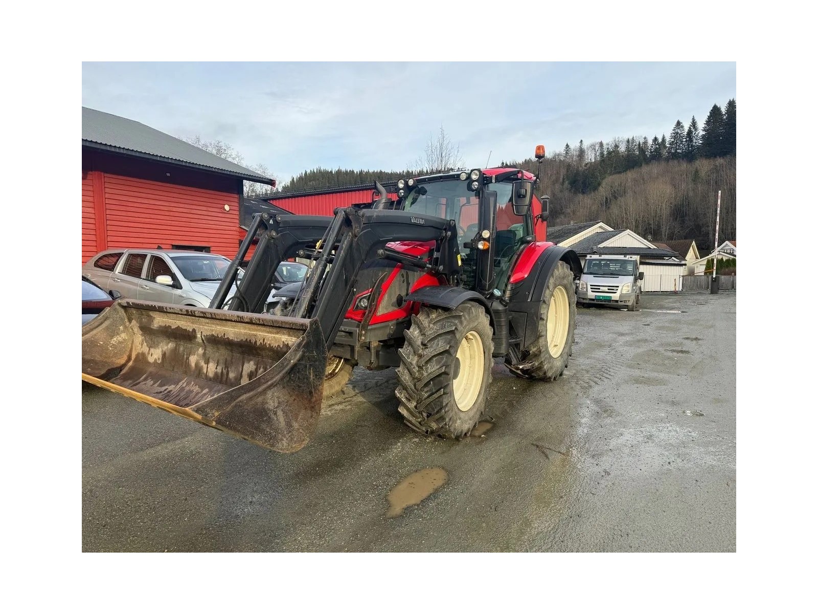 Valtra N124H5 Hi-Trol