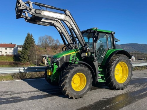 John Deere 6120M