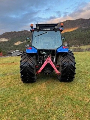 New Holland Ts115