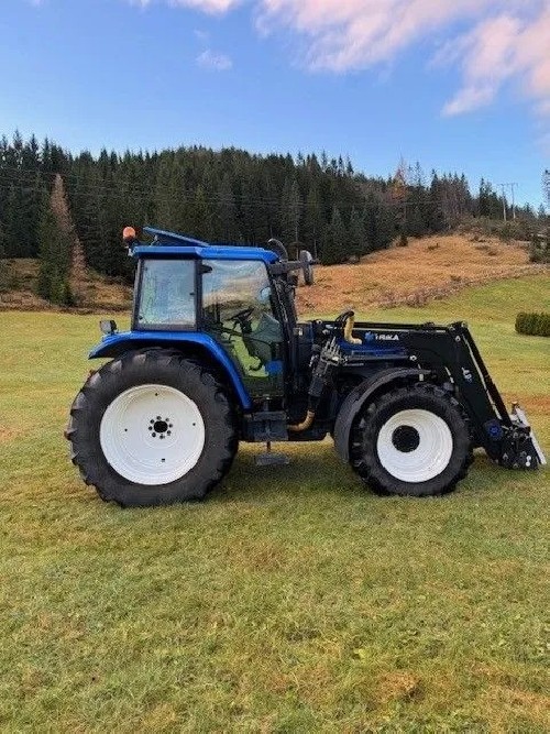 New Holland Ts115