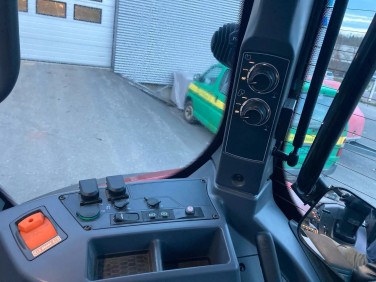 Valtra T235