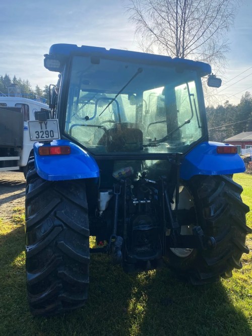 New Holland TL90