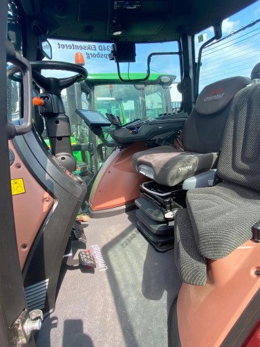 Valtra T234D