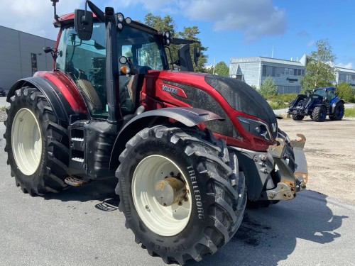 Valtra T234D