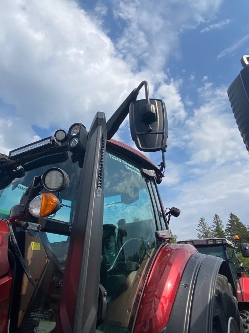 Valtra T234D