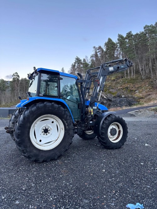 New Holland TS115 TURBO