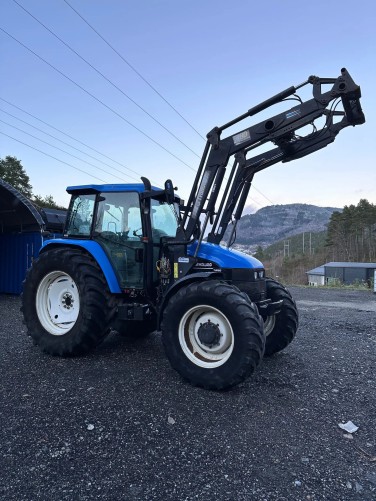 New Holland TS115 TURBO