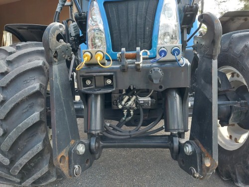 New Holland TL100A