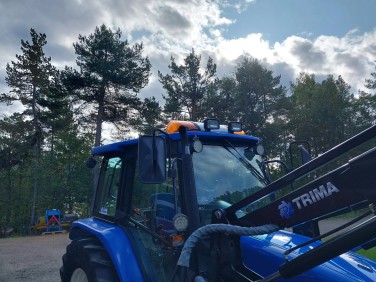 New Holland TL100A