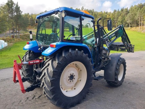 New Holland TL100A