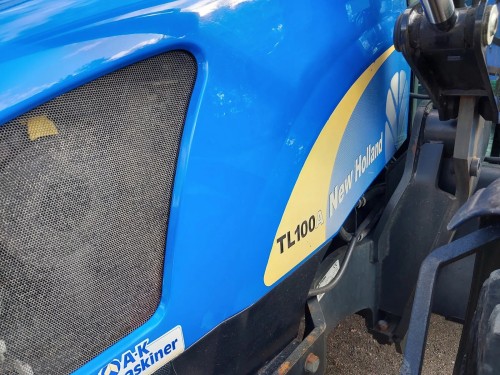 New Holland TL100A