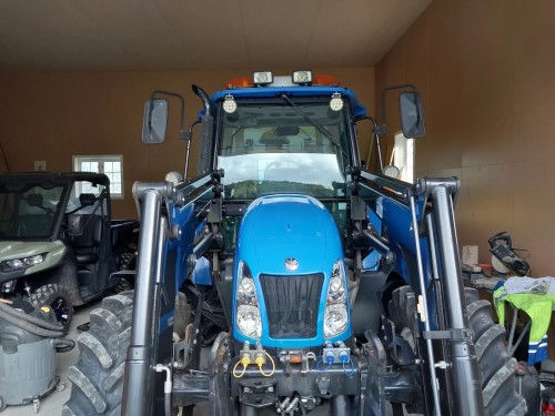 New Holland TL100A