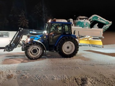 New Holland TL100A