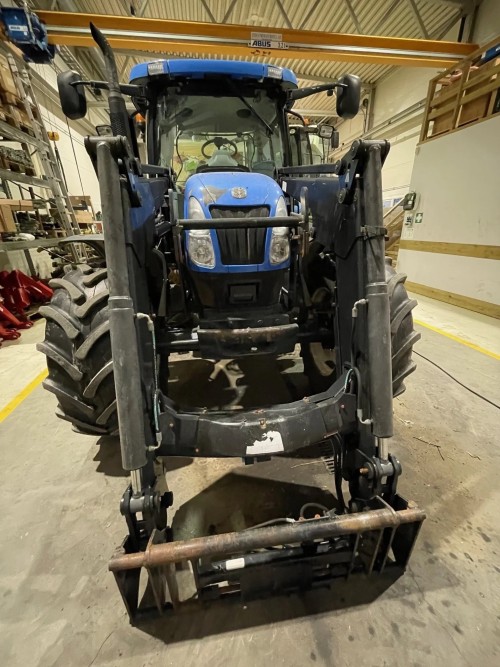 New Holland T6040 CE