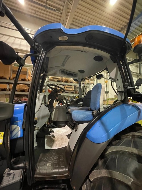 New Holland T6040 CE