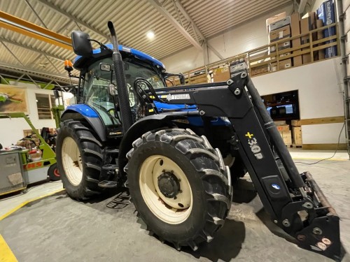 New Holland T6040 CE