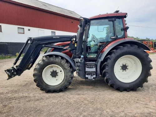 Valtra N174DST