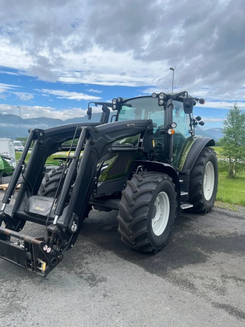 Valtra G115A