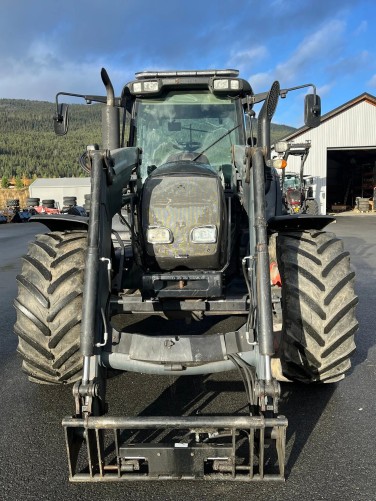 Valtra N 142 D