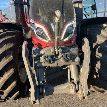 Valtra Q305