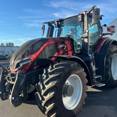 Valtra Q305