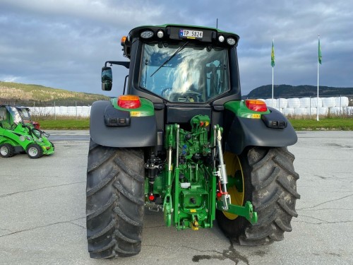 John Deere 6120M