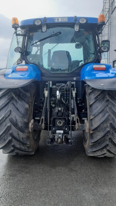 New Holland T6 140