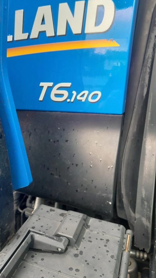 New Holland T6 140