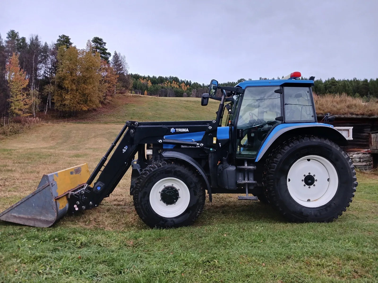 New Holland TM165