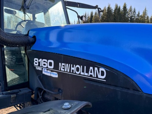 New Holland 8160