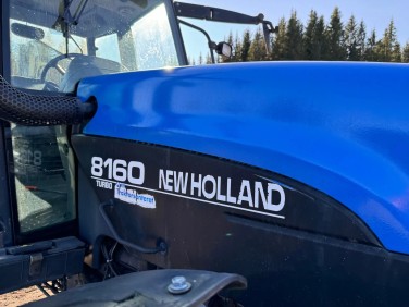 New Holland 8160