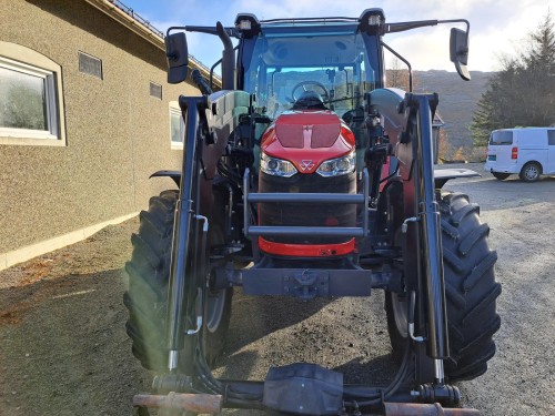 Massey Ferguson 5711 M Dyna 4, accord ESG