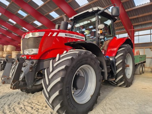 Massey Ferguson 7718