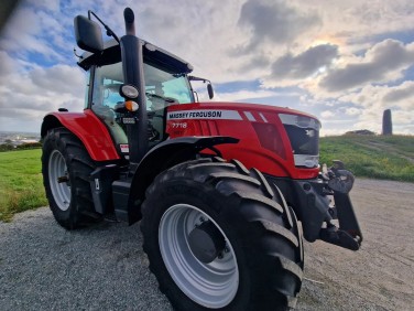 Massey Ferguson 7718