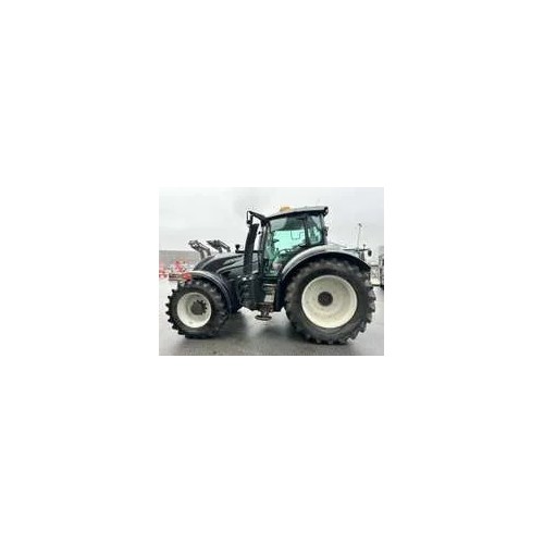 Valtra T214D