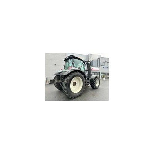 Valtra T214D