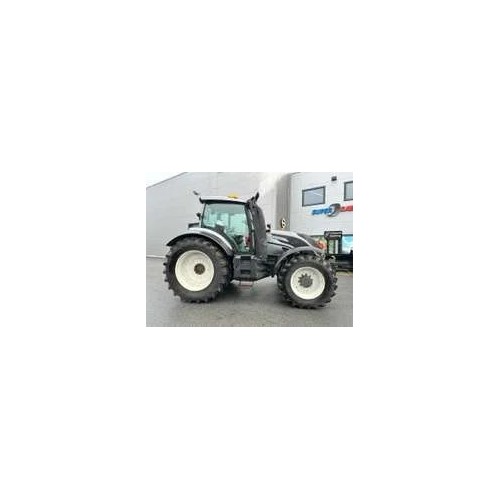 Valtra T214D