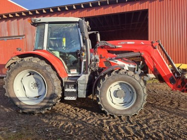 Massey Ferguson 5S.145