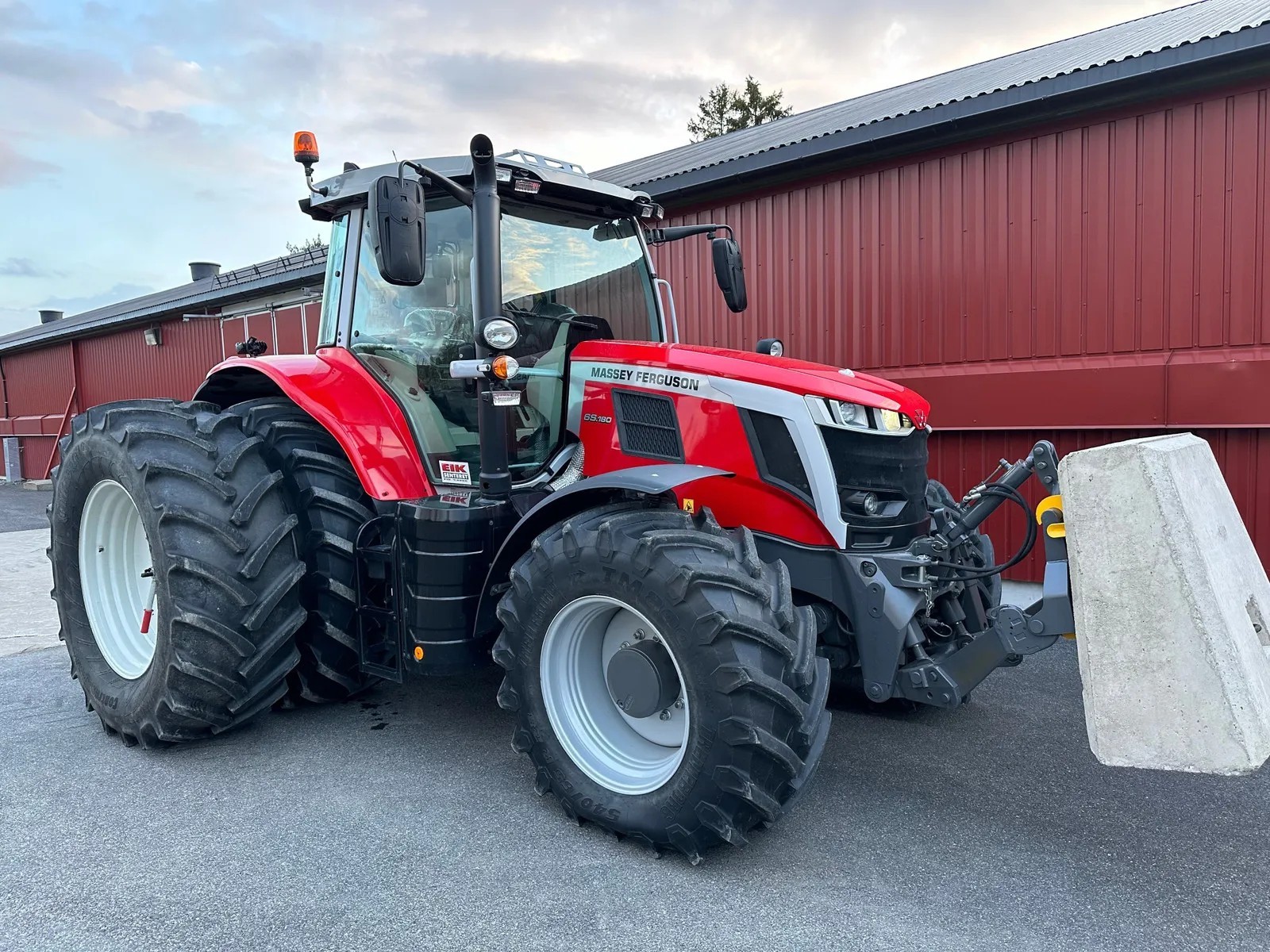 Massey Ferguson 6S.180 EXDV