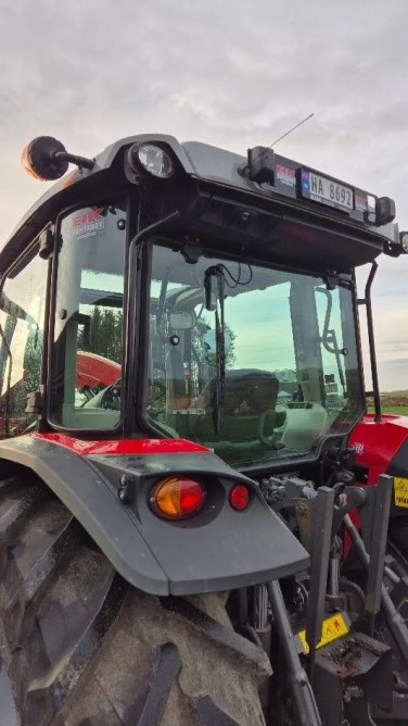 Massey Ferguson 4709