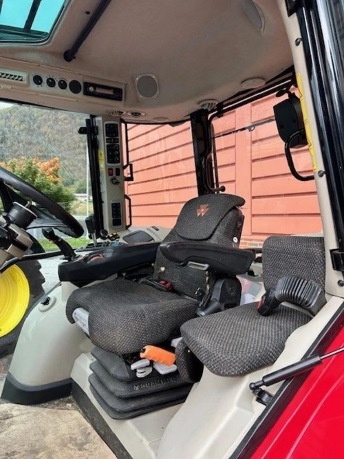 Massey Ferguson MF 5713 S