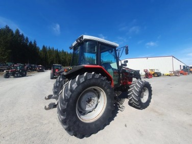 Massey Ferguson6150